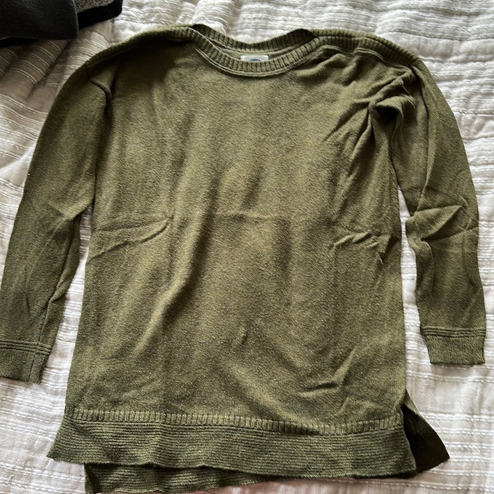 Old Navy Tunic length sweater - small